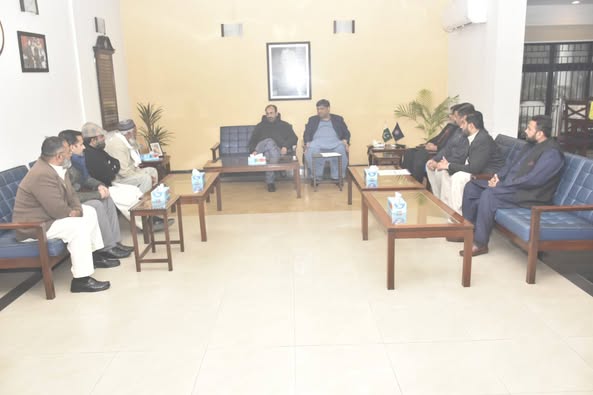 Vice Chancellor UET Prof. Dr. Shahid Munir (TI) is in a meeting with Technical & Ministerial Staff Association of UET.