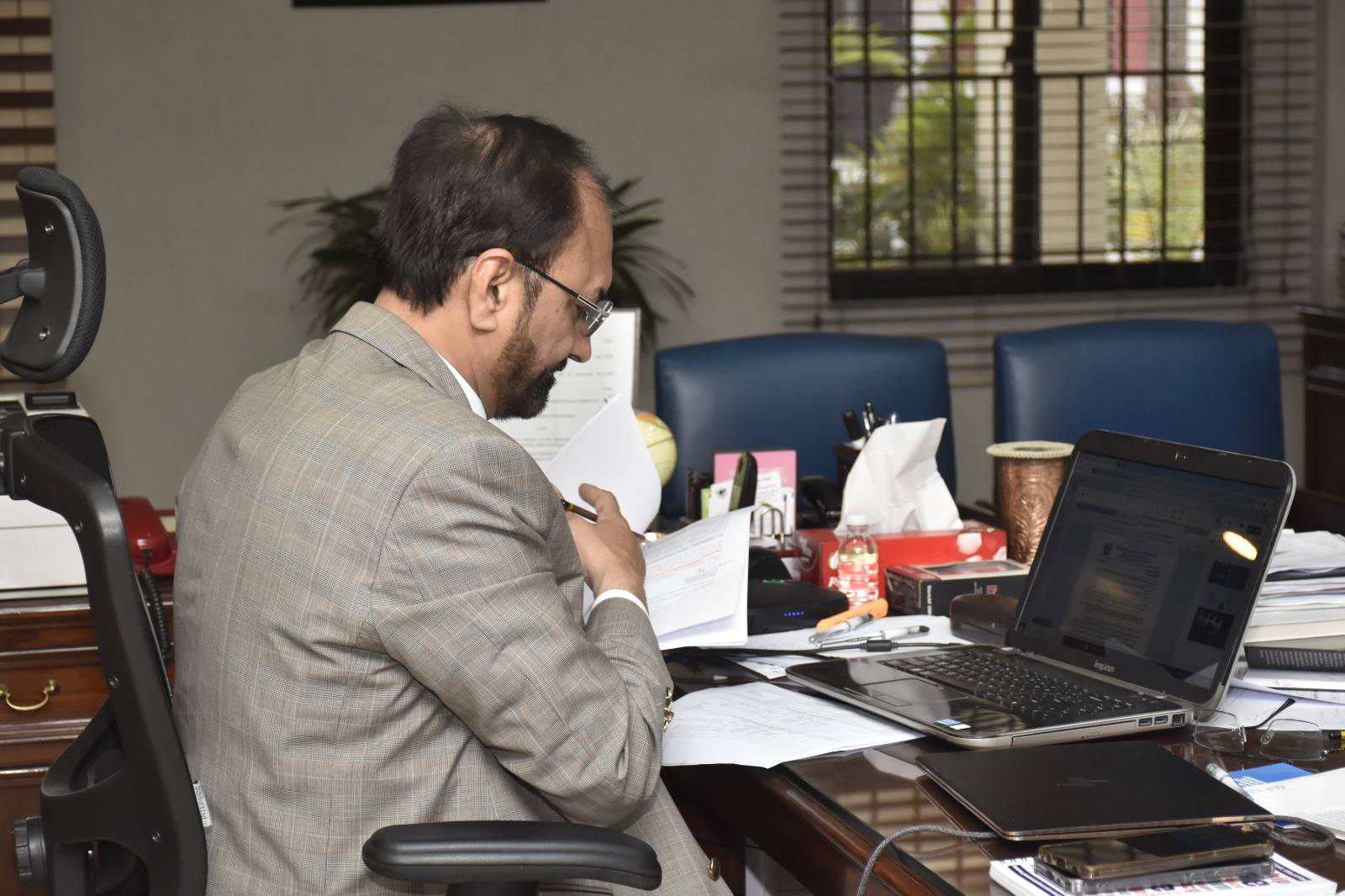 Vice Chancellor UET Prof. Dr. Shahid Munir (TI) is attending online Meeting of Selection Committee,  University of Chakwal.