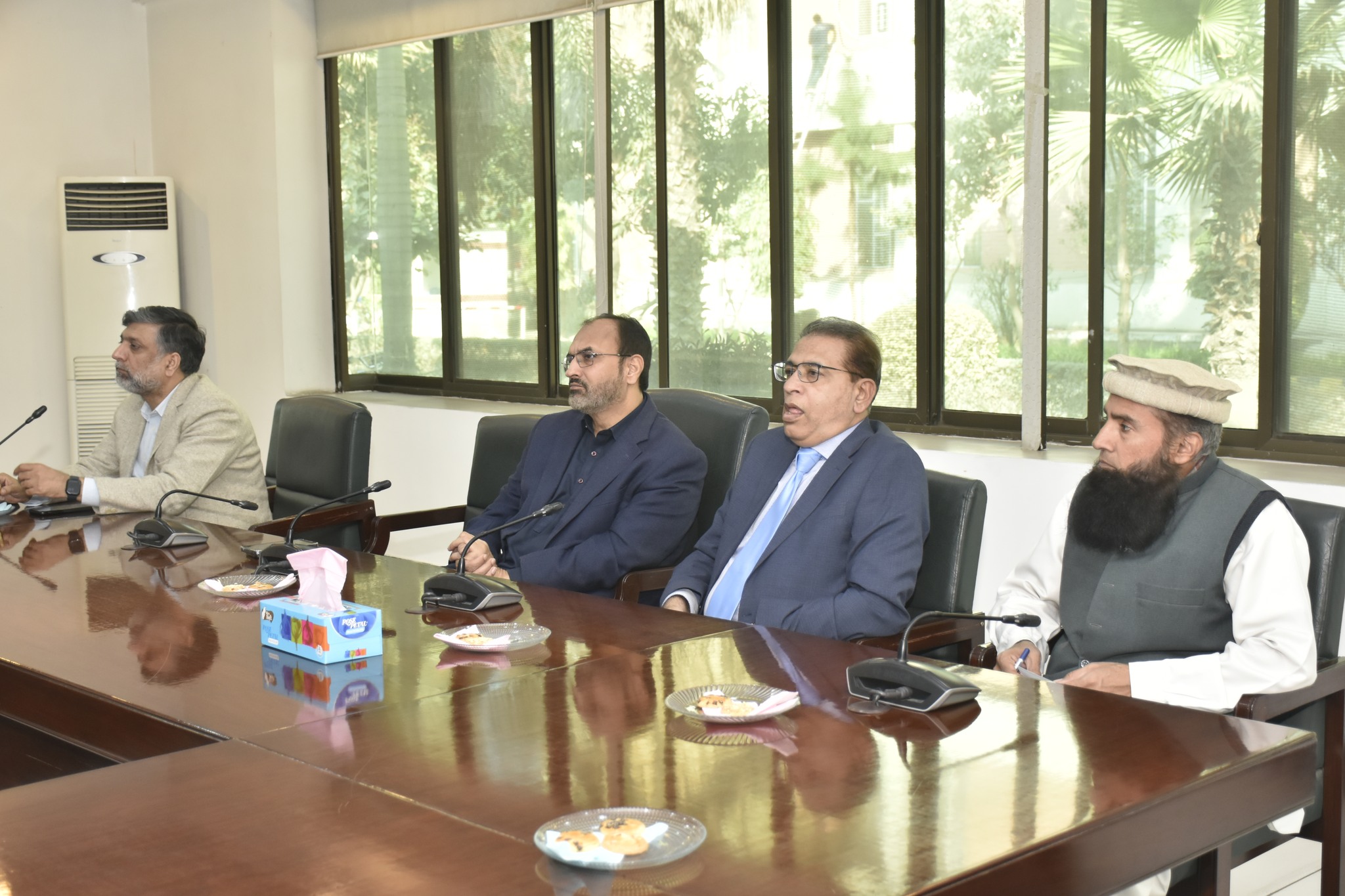 Vice Chancellor UET Prof. Dr. Shahid Munir (TI) is presiding over a meeting with Chairmen and Deans regarding NRPU Projects.
