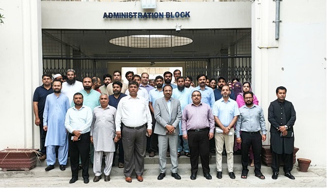 UET Vice Chancellor Prof. Dr. Shahid Munir Visits UET Faisalabad Campus
